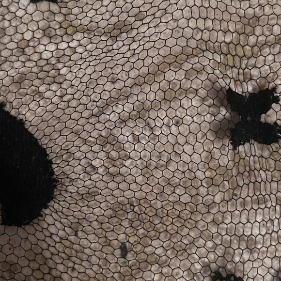 VINTAGE WOMENS BLACK LACE HEAD PIECE SCARF main image 2